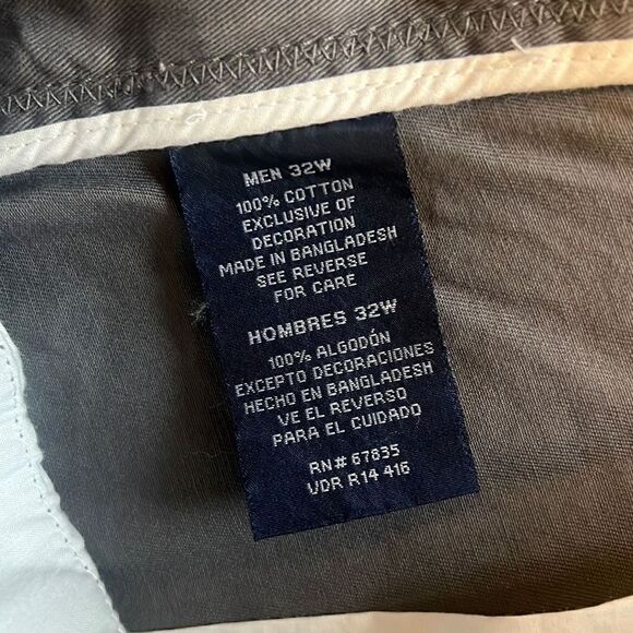 Nautica Men's True Navy Flat Front Shorts In Castlerock (Belt Included) Size 32 - Picture 9 of 16